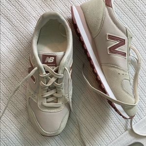 Brand new New Balance sneakers!